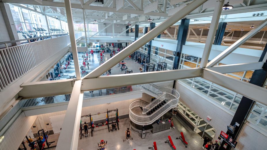 Eppley Recreation Center with students entering